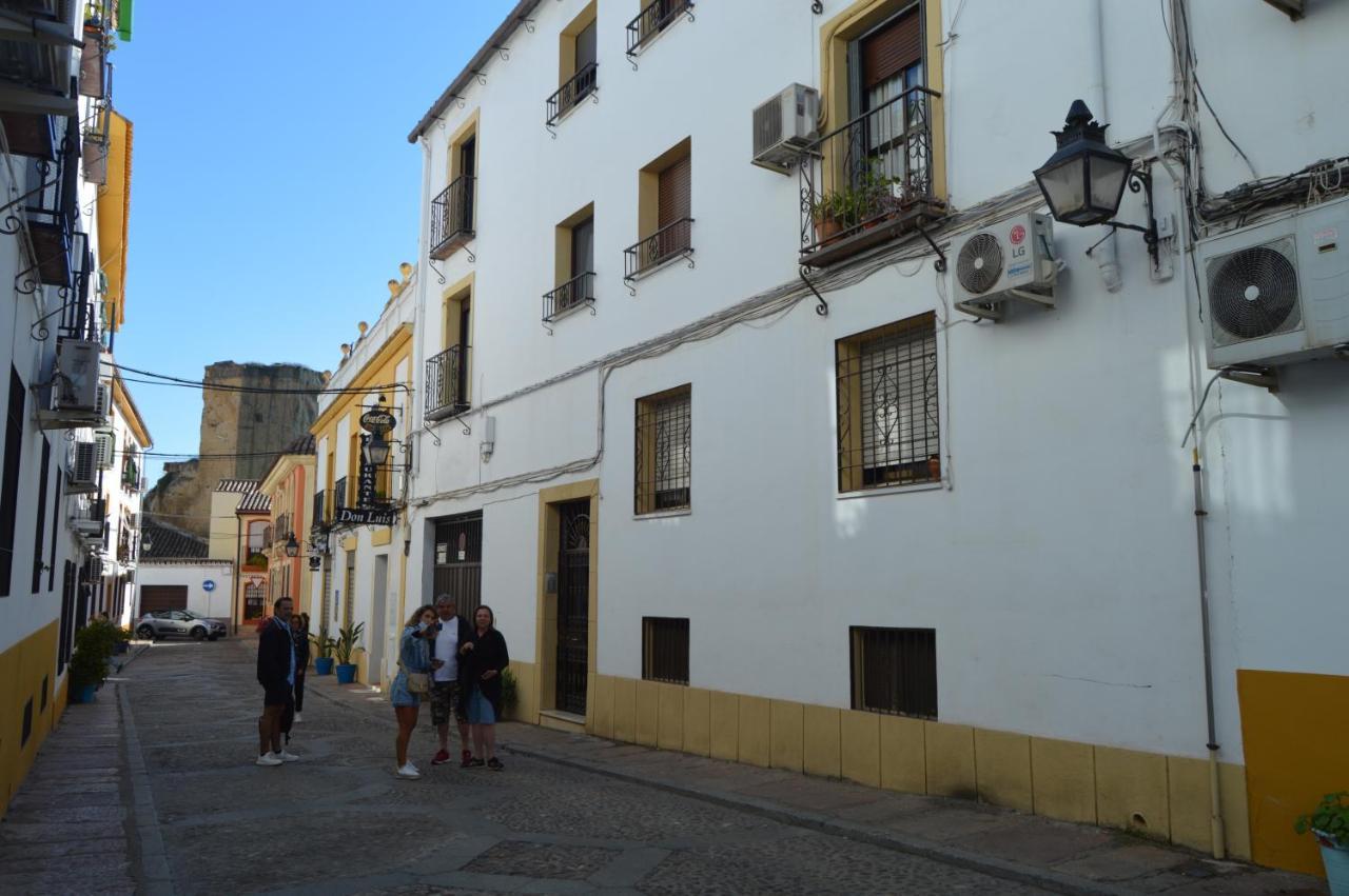 Puerta Sevilla Parking Gratis Кордова Экстерьер фото
