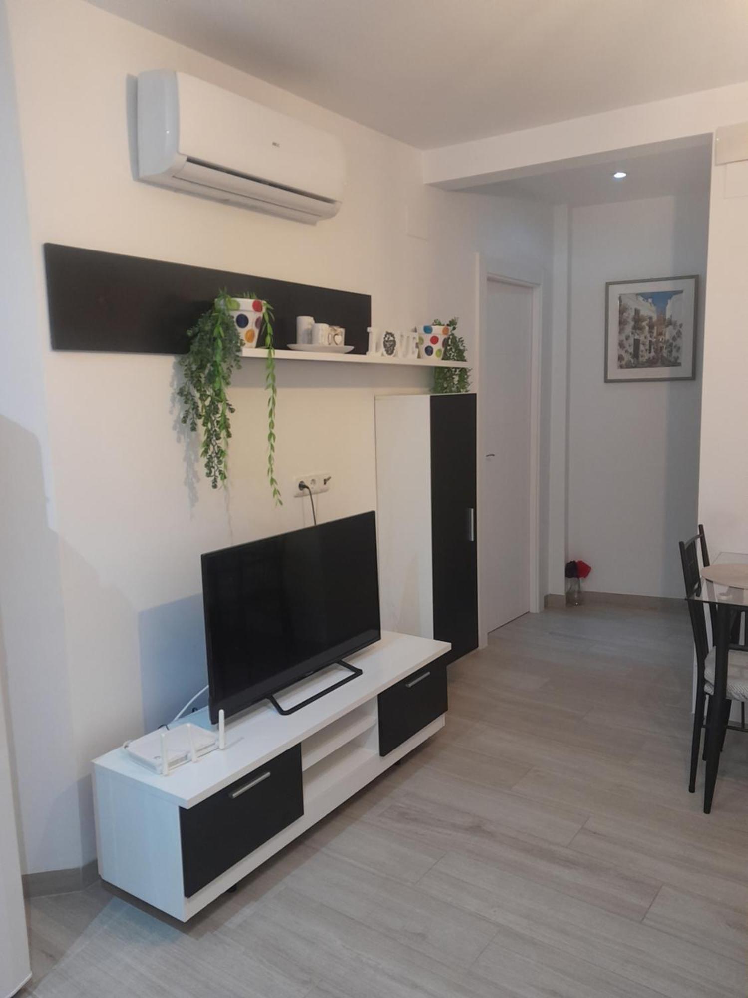 Puerta Sevilla Parking Gratis Кордова Экстерьер фото